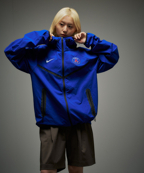 NIKE（ナイキ）の「【NIKE / ナイキ】PSG MNK TCHWVN WR JKT ANTHM HM（マウンテンパーカー・メンズ・ネイビー・X-LARGE/LARGE/MEDIUM/SMALL）」の2枚目の写真