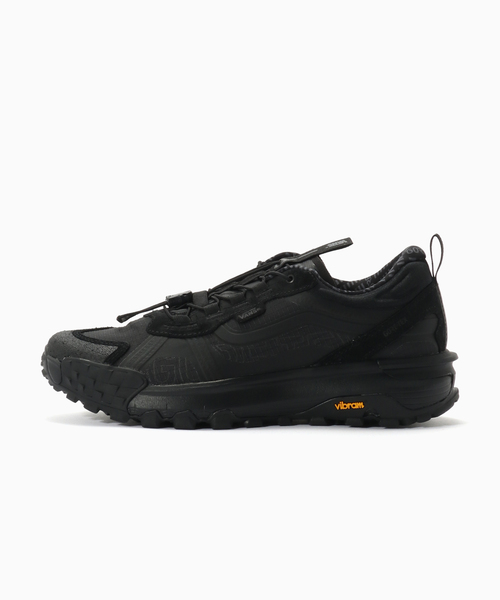 VANS(バンズ)の「VANS / ヴァンズ Crosspath XC GORE-TEX MTE(スニーカー・メンズ・ブラック・10/FREE/8)」の1枚目の写真