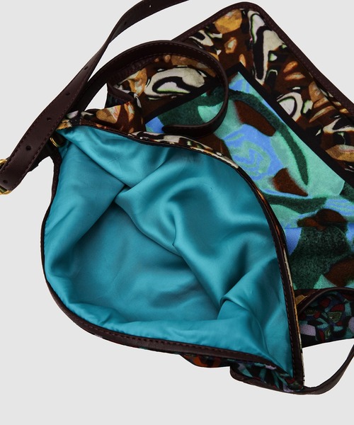 DRIES VAN NOTEN(ドリスヴァンノッテン)の「BW262-SCARF218-4179 W.L BAG(ショルダーバッグ・レディース・その他1・ONE SIZE)」の4枚目の写真