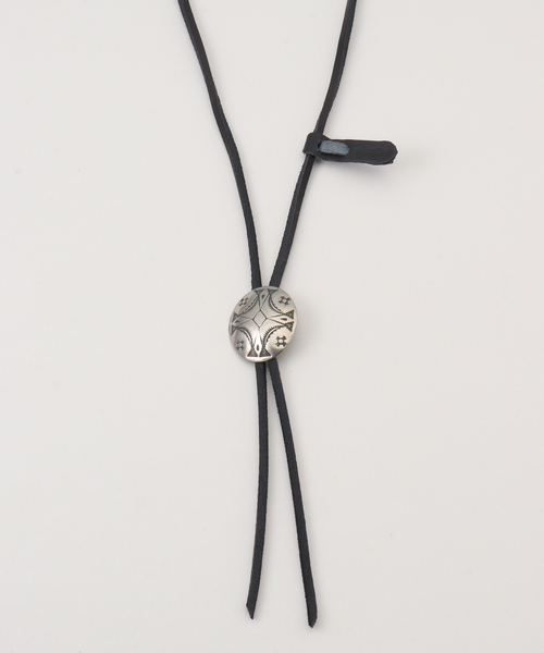 FRAMeWORK(フレームワーク)の「YUKETEN/ユケテン LEATHER BOLO TIE W CONCHO(ネックレス・レディース・ブラック・FREE)」の1枚目の写真