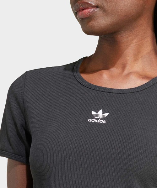 adidas(アディダス)の「エッセンシャルズ リブ Tシャツ / アディダスオリジナルス adidas Originals(Tシャツ/カットソー・レディース・ブラック・XX-LARGE/LARGE/MEDIUM/SMALL/X-LARGE/X-SMALL)」の5枚目の写真