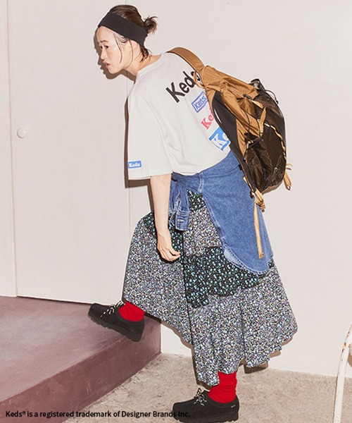 studio CLIP(スタディオクリップ)の「【Keds】ロゴピグメントTシャツ(Tシャツ/カットソー・レディース・グレー/ホワイト/ブラウン・FREE)」の4枚目の写真