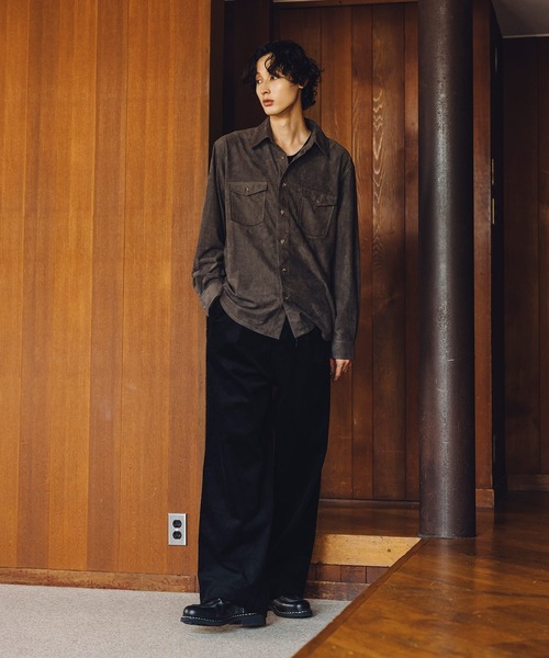 Bleme(ブレム)の「ドレープ スエードライクシャツ(シャツ/ブラウス・メンズ・チャコールグレー/ブラウン・XL/L/M/S)」の11枚目の写真
