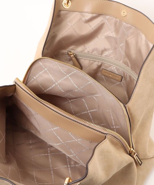 MICHAEL KORS(マイケルコース)の「CHRISTINA LG TRIPLE GSST SHLDR TOTE(ショルダーバッグ・レディース・キャメル・FREE)」の4枚目の写真