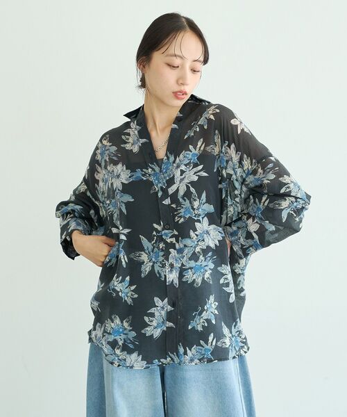 earth music&ecology(アースミュージックアンドエコロジー)の「花柄シアーシャツ(シャツ/ブラウス・レディース・ブラウン/ブラック・FREE)」の12枚目の写真
