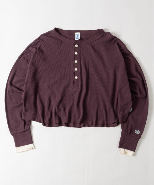 DISCUS(ディスカス)の「【15】〔DISCUS/ディスカス〕フェイクレイヤード ワッフル ロングスリーブヘンリーネックTシャツ クロップド丈 レディース(Tシャツ/カットソー・レディース・ブラック/オートミール/ワイン・LARGE/MEDIUM)」の3枚目の写真