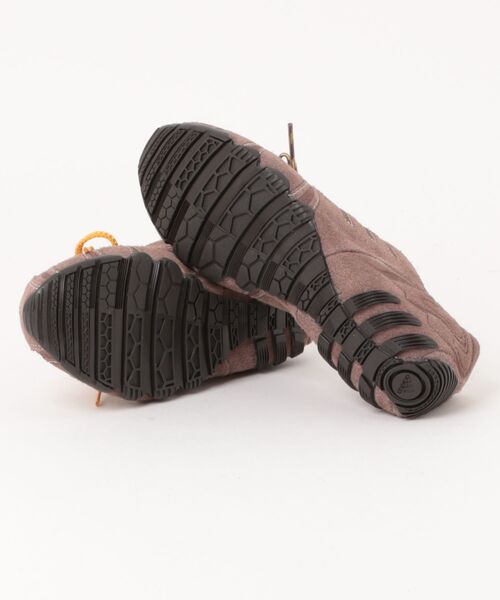 adidas(アディダス)の「GHOST SPRINT W LA7683(スニーカー・レディース・ブラウン・23cm/23.5cm/24cm/24.5cm/25cm)」の3枚目の写真