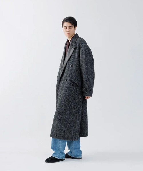 SUBLATIONS(サブレーションズ)の「【SUBLATIONS】GOTHAM CHESTER COAT .16(チェスターコート・メンズ・グレー/グレイッシュベージュ・2)」の5枚目の写真