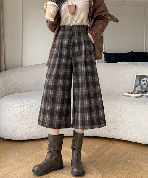 AMAJI(アマジ)の「チェック柄 ウール混 8分丈 ワイドパンツ(その他パンツ・レディース・ブルー/ブラック/ブラウン・SMALL/X-LARGE/LARGE/MEDIUM)」の1枚目の写真