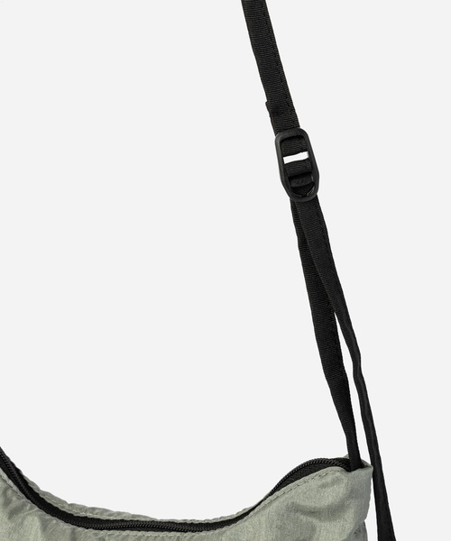 PHILMENT（フィルメント）の「PHILMENT x Saturdays NYC PH26-20 LF SACOCHE（ショルダーバッグ・メンズ・ホワイト/シルバー/ダークブラウン/ブラック・FREE）」の5枚目の写真