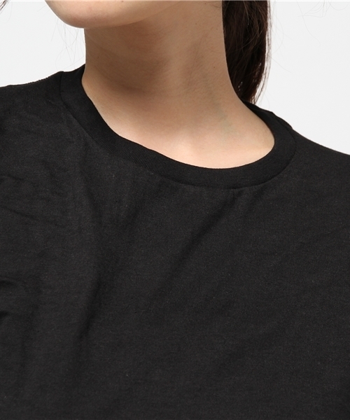 HANES(ヘインズ)の「【Hanes(HM1-F001)】プレミアムジャパンフィット(Tシャツ/カットソー・レディース・ブラック・S(1))」の5枚目の写真
