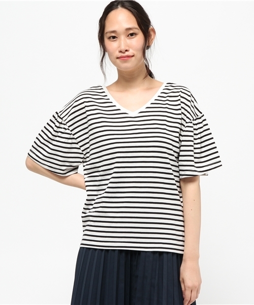 VENCEEXCHANGE(ヴァンスエクスチェンジ)の「ワイドフレアスリーブTシャツ (Tシャツ/カットソー・レディース・オフホワイト/ブラック/コーラル・MEDIUM)」の3枚目の写真