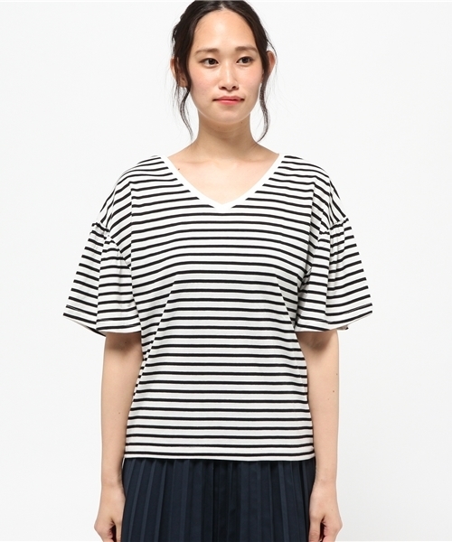 VENCEEXCHANGE(ヴァンスエクスチェンジ)の「ワイドフレアスリーブTシャツ (Tシャツ/カットソー・レディース・オフホワイト/ブラック/コーラル・MEDIUM)」の4枚目の写真