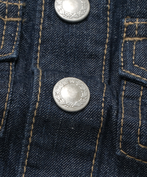quoti use fith（クゥオティ　ユース　フィス）の「デニム長袖シャツジャンパー（デニムジャケット・キッズ・ブルー/ネイビー・110/130/90/100/120/80）」の8枚目の写真