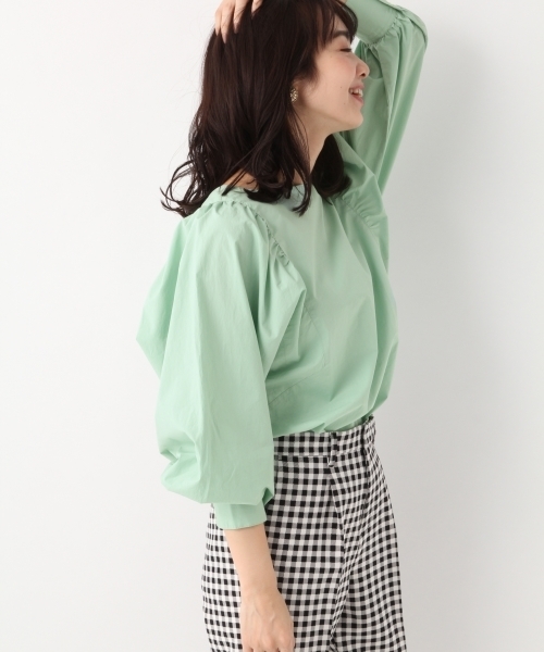 A part by（アパートバイ）の「【前後2WAY】CソデボリュームブラウスLS 780402（シャツ/ブラウス・レディース・ブラック/ブラウン/ライトグリーン/ナチュラル・FREE）」の4枚目の写真