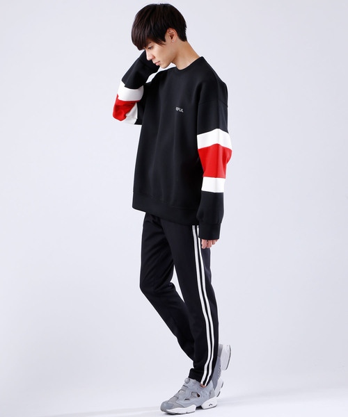 MONO-MART(モノマート)の「スーパービッグシルエット 袖ライン プリントプルオーバー(スウェット・メンズ・ホワイト/ブラック/ネイビー/グリーン・FREE)」の15枚目の写真