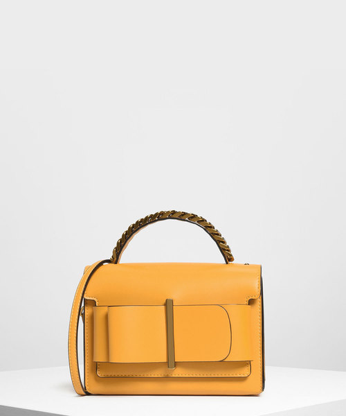CHARLES & KEITH（チャールズ & キース）の「ボウディテールハンドバッグ / Bow Detail Handbag（ハンドバッグ・レディース・マスタード/ダークグリーン/プラム・S）」の3枚目の写真