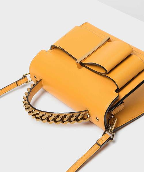 CHARLES & KEITH（チャールズ & キース）の「ボウディテールハンドバッグ / Bow Detail Handbag（ハンドバッグ・レディース・マスタード/ダークグリーン/プラム・S）」の20枚目の写真