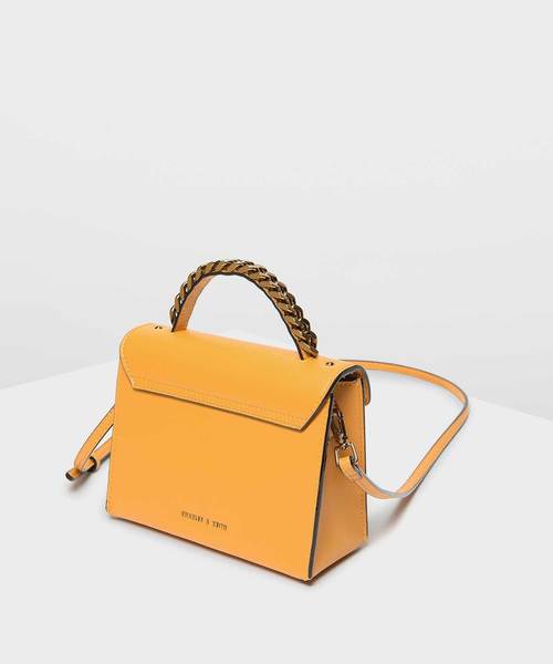 CHARLES & KEITH（チャールズ & キース）の「ボウディテールハンドバッグ / Bow Detail Handbag（ハンドバッグ・レディース・マスタード/ダークグリーン/プラム・S）」の21枚目の写真