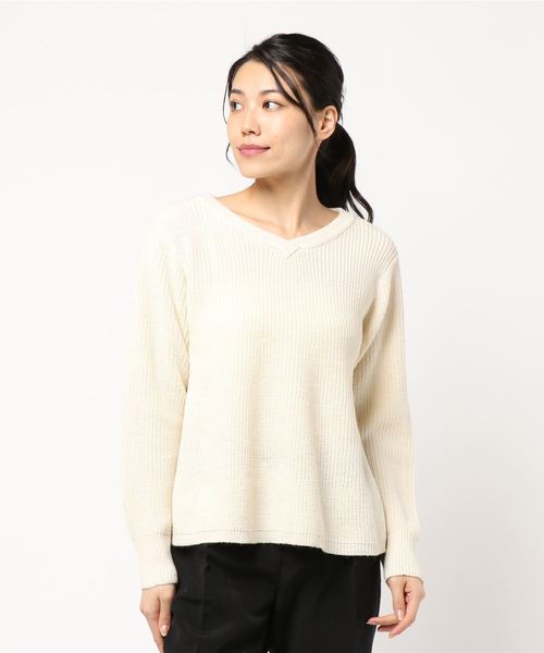 AMERICAN HOLIC（アメリカンホリック）の「VネックAラインニットプルオーバー　＊（ニット/セーター・レディース・ブラック/レッド/イエロー/グリーン/アイボリー/キャメル・FREE）」の19枚目の写真