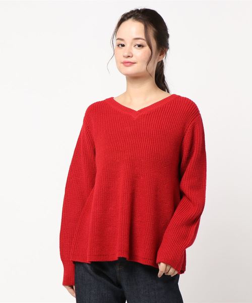 AMERICAN HOLIC（アメリカンホリック）の「VネックAラインニットプルオーバー　＊（ニット/セーター・レディース・ブラック/レッド/イエロー/グリーン/アイボリー/キャメル・FREE）」の6枚目の写真