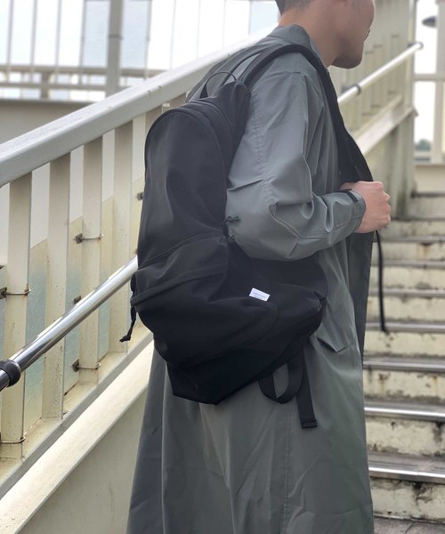 ADAM ET ROPE'（アダムエロペ）の「[cesse] バックパック(リュック)（バックパック/リュック・メンズ・ブラック/グレー/グリーン系その他・FREE）」の7枚目の写真