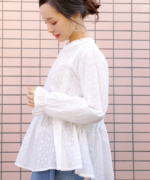 花柄刺繍ペプラムブラウス（シャツ/ブラウス）｜coca（coca