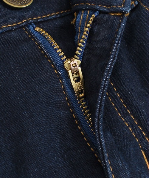 Pierrot（ピエロ）の「[裏起毛]アンクル丈スキニーデニム（デニムパンツ・レディース・ブラック/ネイビー/インディゴブルー/ブルー/ブラック系その他/ブルー系その他/ブルー系その他2/ブルー系その他4/ブルー系その他3・SMALL/MEDIUM/LARGE/X-LARGE/XX-LARGE/X-SMALL/XXX-LARGE/XXXX-LARGE）」の18枚目の写真