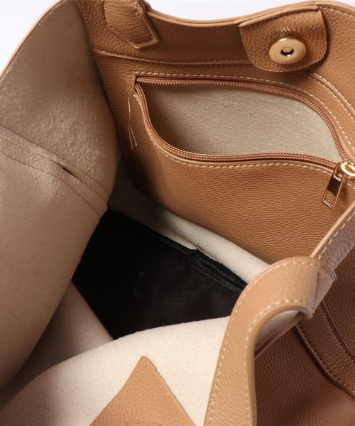 SESTO(セスト)の「レザー調ショルダートートバッグ(トートバッグ・レディース・ベージュ/ブラック/キャメル・ONE SIZE)」の8枚目の写真