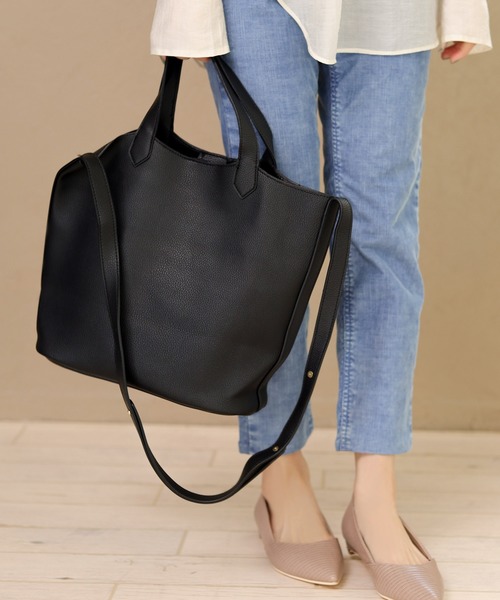 SESTO(セスト)の「レザー調ショルダートートバッグ(トートバッグ・レディース・ベージュ/ブラック/キャメル・ONE SIZE)」の20枚目の写真