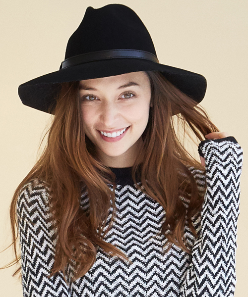 green label relaxing（グリーンレーベルリラクシング）の「GRILLO フェルトツバヒロ ハット（ハット・レディース・ブラック/ブラウン・フリー）」の2枚目の写真