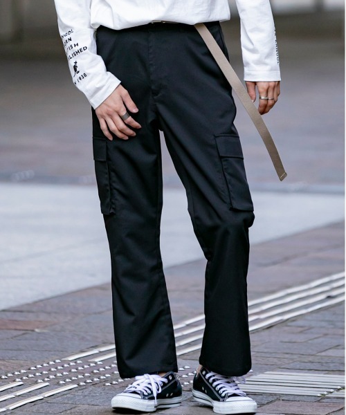 Beno(ビーノ)の「TRストレッチ フレア カーゴパンツ(その他パンツ・メンズ・グレー系その他2/グレー系その他/グレー/ブラック/ネイビー・LL/M/L)」の2枚目の写真