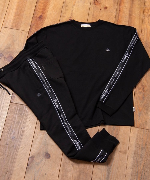 Re:room ★新品未使用品★ ラインロゴリブベロアTシャツ & ショーツ Re:room（リルーム）の「ラインテープロゴビッグロングスリーブ（T