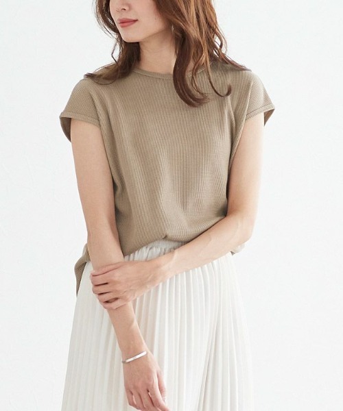 Pierrot(ピエロ)の「2wayワッフルTシャツ(Tシャツ/カットソー・レディース・ベージュ/アイボリー/ミント・M/L)」の1枚目の写真