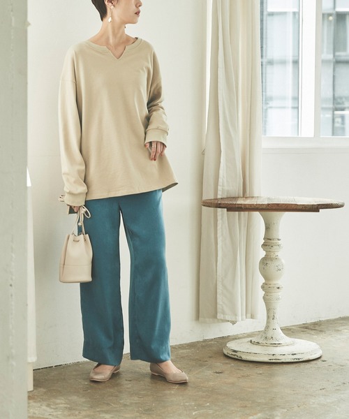 titivate(ティティベイト)の「キーネックカットソープルオーバー(Tシャツ/カットソー・レディース・ブラック/ベージュ/オフホワイト/ライトブラウン/モカ・FREE)」の13枚目の写真