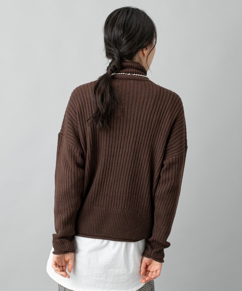 prose verse(プロズヴェール)の「《WEB限定》タートルネックニット ショートニット ロールネックニット チャンキーニット(ニット/セーター・レディース・ブラック/ブラウン/オフホワイト/キャメル・フリ-)」の7枚目の写真