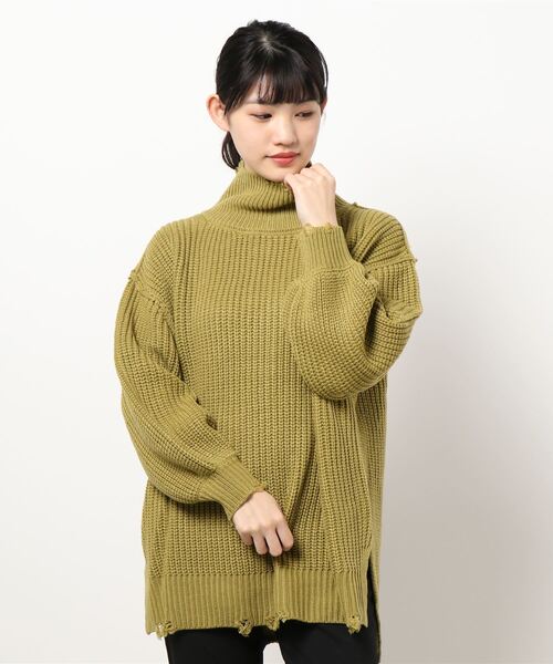 KOBE LETTUCE(コウベレタス)の「ハイネックダメージニットトップス(ニット/セーター・レディース・アイボリー/モスグリーン/ブルー系その他/パープル系その他/グレイッシュベージュ/チャコール・FREE)」の4枚目の写真