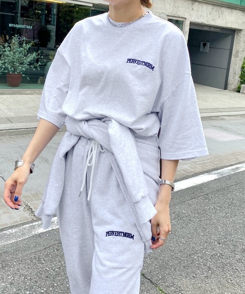 WHO'S WHO gallery(フーズフーギャラリー)の「【KOOKY'N/クーキー】カレッジTEE(Tシャツ/カットソー・メンズ・ホワイト/ライトグレー/ブラック/ネイビー/ブルー/グリーン・FREE)」の17枚目の写真