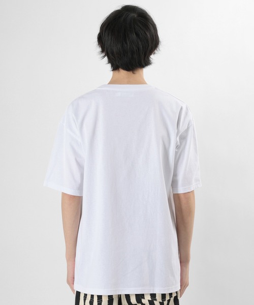 make a ray!（メイク ア レイ！）の「Three Street Style Icon/ストリートスタイル アイコン 刺繍 半袖Tシャツ（Tシャツ/カットソー・メンズ・ベージュ/ネイビー/オフホワイト・M/L）」の5枚目の写真