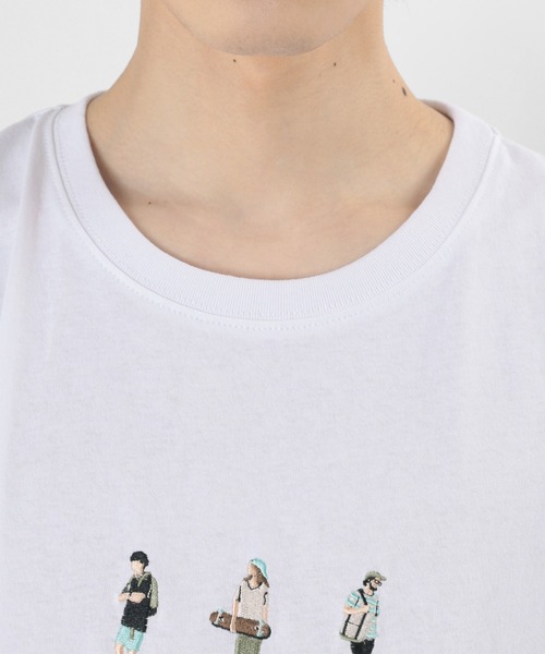 make a ray!（メイク ア レイ！）の「Three Street Style Icon/ストリートスタイル アイコン 刺繍 半袖Tシャツ（Tシャツ/カットソー・メンズ・ベージュ/ネイビー/オフホワイト・M/L）」の6枚目の写真