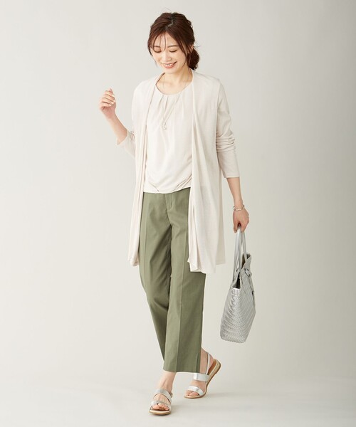J.PRESS（ジェイプレス）の「【イージーケア】洗えるトリアセテートスラブ麻混ツイル パンツ（その他パンツ・レディース・カーキ系/ベージュ系・T17/T15/T13）」の11枚目の写真