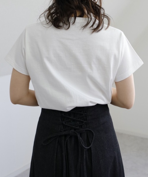 UNFIELD（アンフィールド）の「【UNFIELD unfieldロゴTシャツ】（Tシャツ/カットソー・レディース・ホワイト/ブラック・FREE）」の7枚目の写真