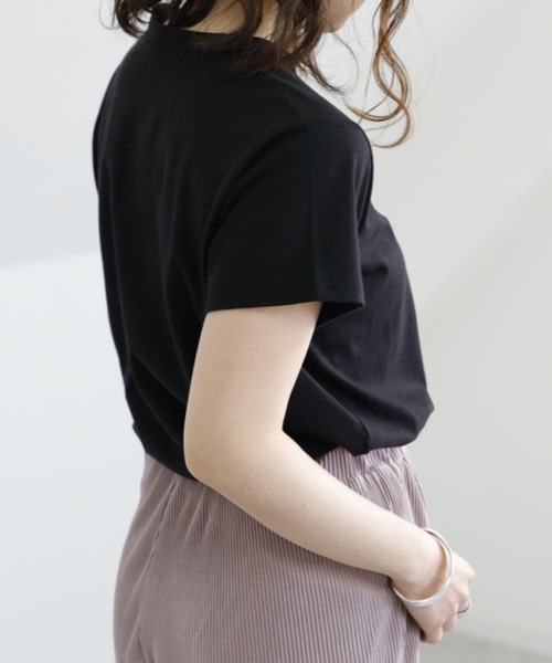 UNFIELD（アンフィールド）の「【UNFIELD unfieldロゴTシャツ】（Tシャツ/カットソー・レディース・ホワイト/ブラック・FREE）」の17枚目の写真