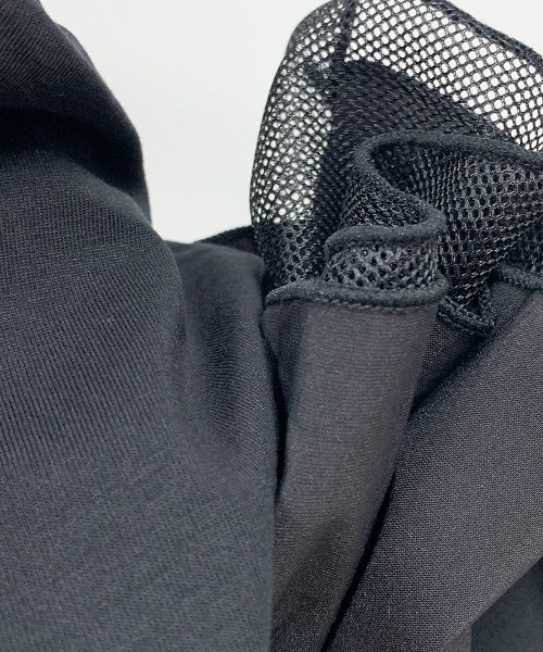 LUGIVA（ルギヴァ）の「ボリュームタック袖Tシャツ（Tシャツ/カットソー・レディース・オフホワイト/ブラック/チャコールグレー・M）」の15枚目の写真