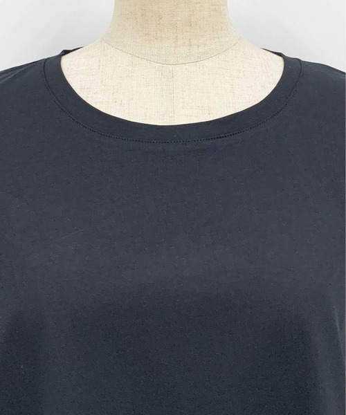 LUGIVA（ルギヴァ）の「ボリュームタック袖Tシャツ（Tシャツ/カットソー・レディース・オフホワイト/ブラック/チャコールグレー・M）」の12枚目の写真