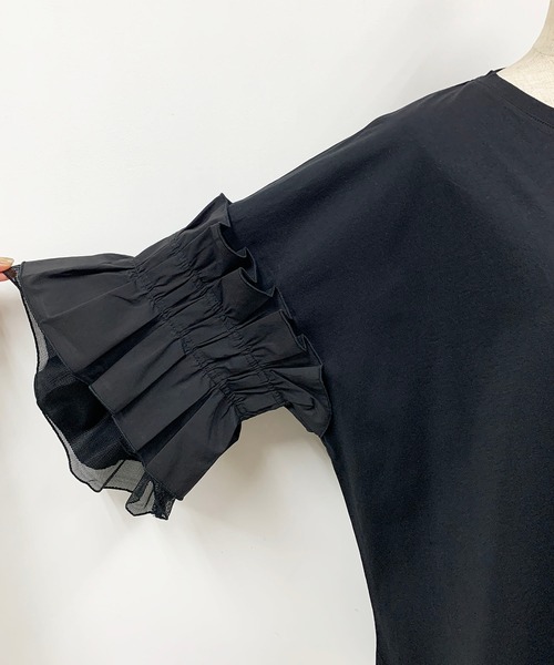 LUGIVA（ルギヴァ）の「ボリュームタック袖Tシャツ（Tシャツ/カットソー・レディース・オフホワイト/ブラック/チャコールグレー・M）」の13枚目の写真