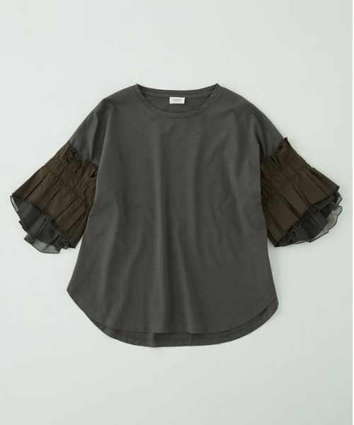 LUGIVA（ルギヴァ）の「ボリュームタック袖Tシャツ（Tシャツ/カットソー・レディース・オフホワイト/ブラック/チャコールグレー・M）」の17枚目の写真