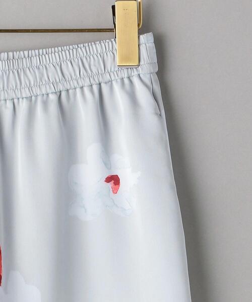 BEAUTY&YOUTH UNITED ARROWS(ビューティーアンドユースユナイテッドアローズ)の「BY フラワープリント イージーワイドパンツ(その他パンツ・レディース・ライトグレー/ブラック・SMALL/MEDIUM)」の17枚目の写真