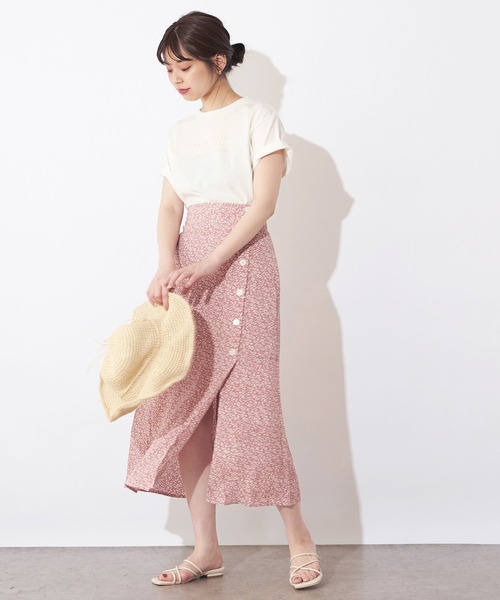 natural couture（ナチュラルクチュール）の「レトロ小花柄スリットスカート（スカート・レディース・ブラック/ピンク/グリーン・FREE）」の7枚目の写真