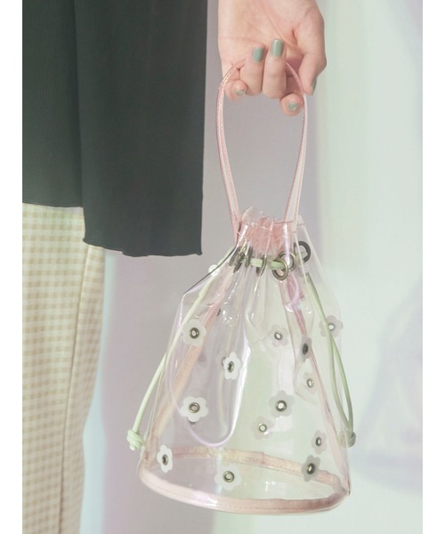 merry jenny（メリージェニー）の「PVCお花咲いた巾着Bag（ハンドバッグ・レディース・ピンク/ブルー/ブラック・FREE）」の13枚目の写真